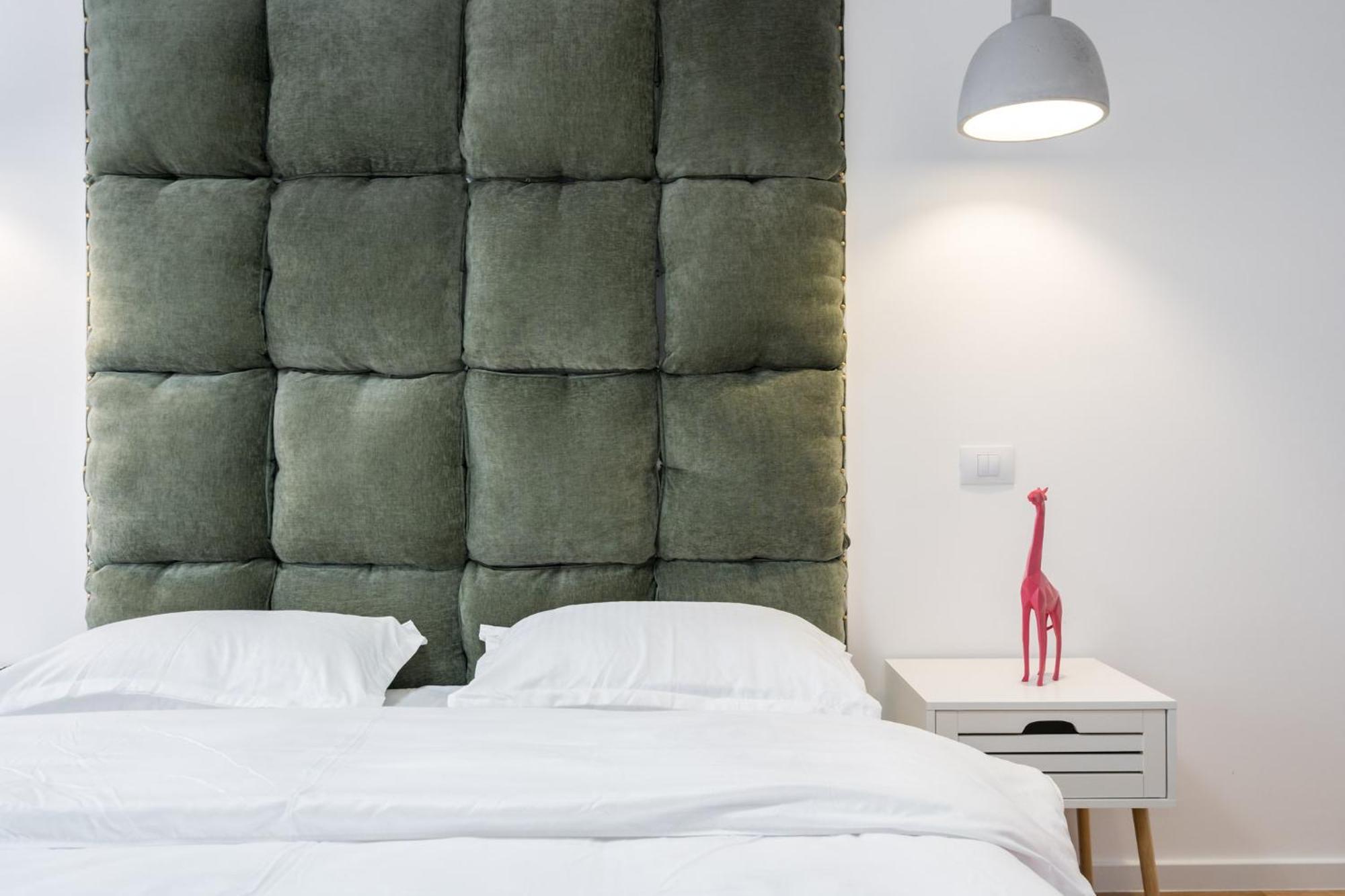 Jungle Escape - Luxe 1-Br Haven In Bucharest Lejlighed Eksteriør billede