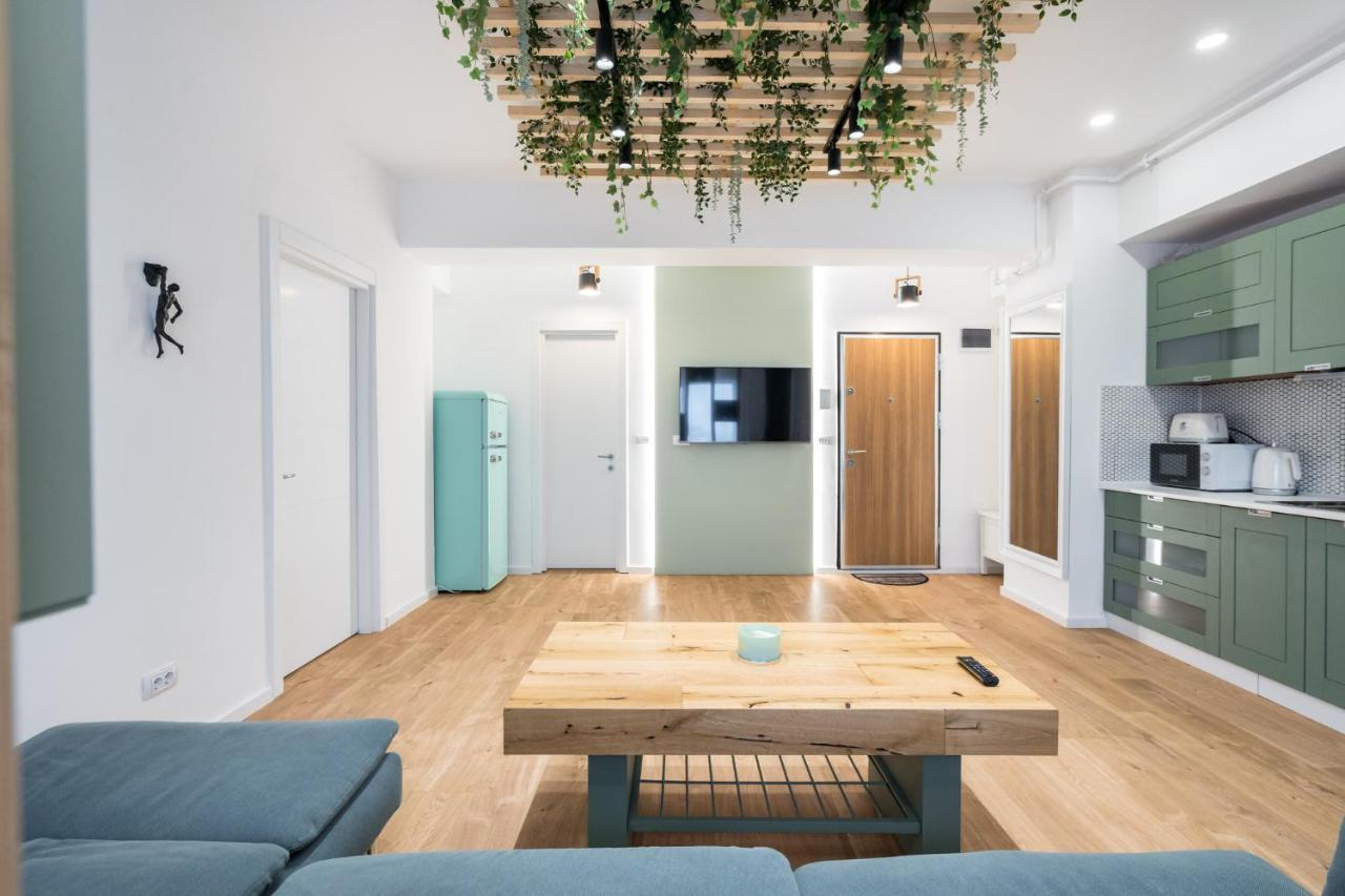 Jungle Escape - Luxe 1-Br Haven In Bucharest Lejlighed Eksteriør billede